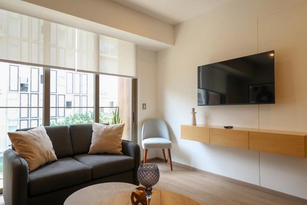 2BR with Balcony in Luxury Building Barranco