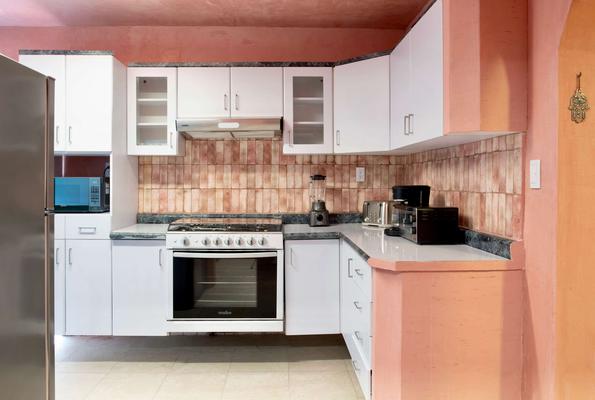 Stunning 10BR Villa with Lovely Terrace