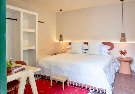 Stunning 10BR Villa with Lovely Terrace