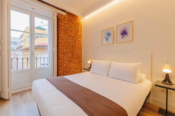 Modern 2BR at Palacio Real