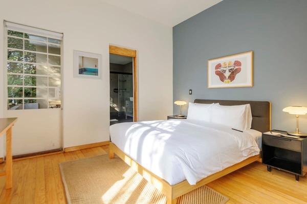 Elegant 3BR Two Story House in Roma Norte