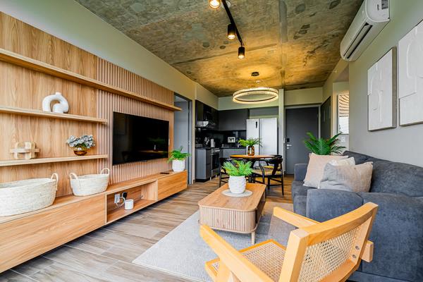 Trendy 2BR w/Balcony in the Heart of Centriqo