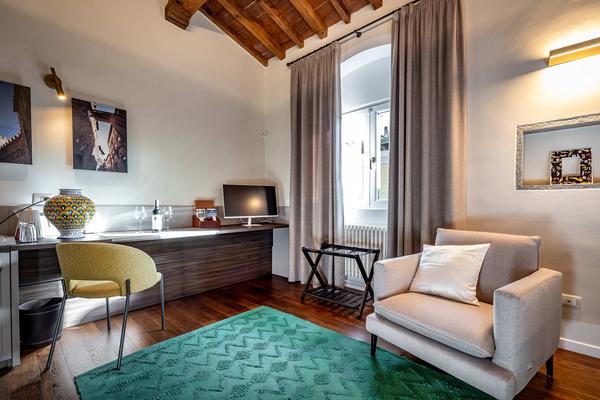 Elegant 1BR Suite in Florencia