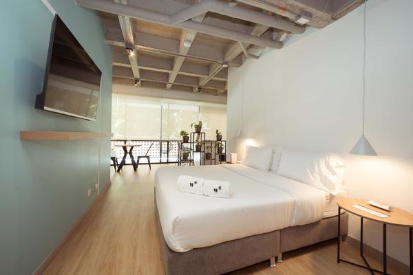 Elegant Loft w/ Private Balcony in Laureles