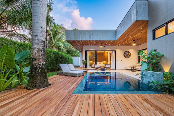 Stylish 3BR Villa w/ Stunning Terrace Views