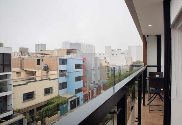 Refined 1BR w/ Balcony in lovely Barranco
