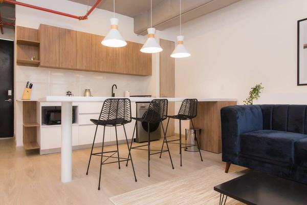 Sensational Loft w/ AC in Laureles