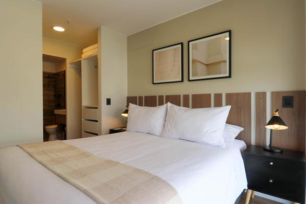 Elegant 2BR with balcony in San Isidro