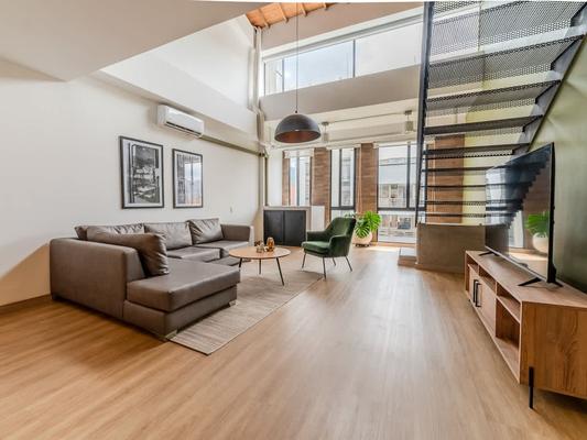 Trendy Duplex in Laureles