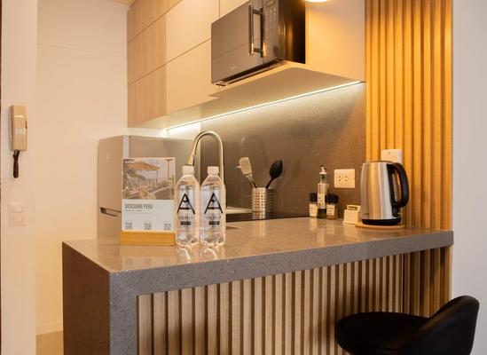 Striking 1BR in Miraflores