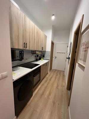 Dreamy 1BR with Great Balconny