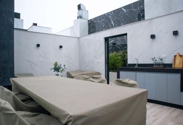 Distinctive 1BR w/ Balcony in Barranco