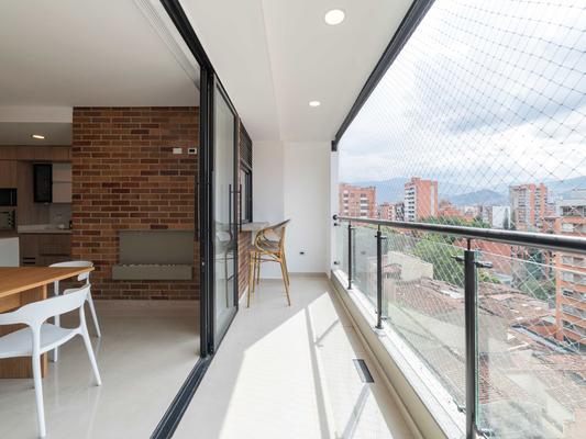 Elegant 3BR w/ Outdoor Balcony in Medellin