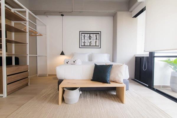 Sensational Loft w/ AC in Laureles